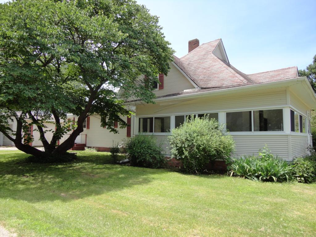 503 W Harrison St., Sullivan, IL 61951