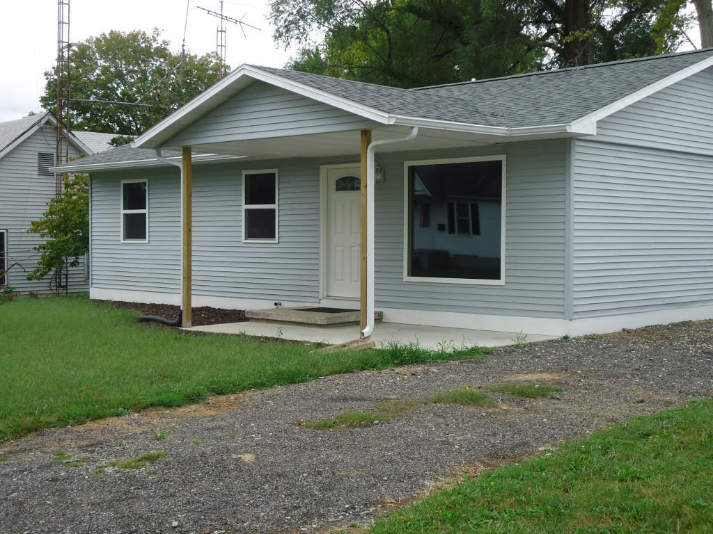 809 SW 10th St., Shelbyville, IL 62565