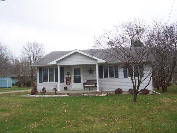 1039 N Wood, Shelbyville, IL 62565
