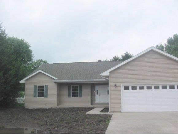 1206 N Chestnut, Shelbyville, IL 62565