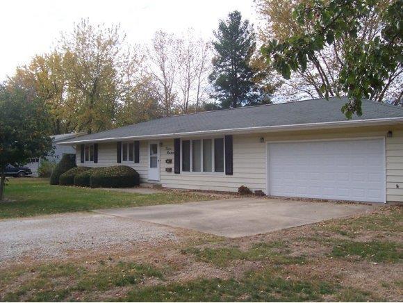 1200 N Long, Shelbyville, IL 62565