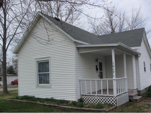 1417 S Third, Shelbyville, IL 62565