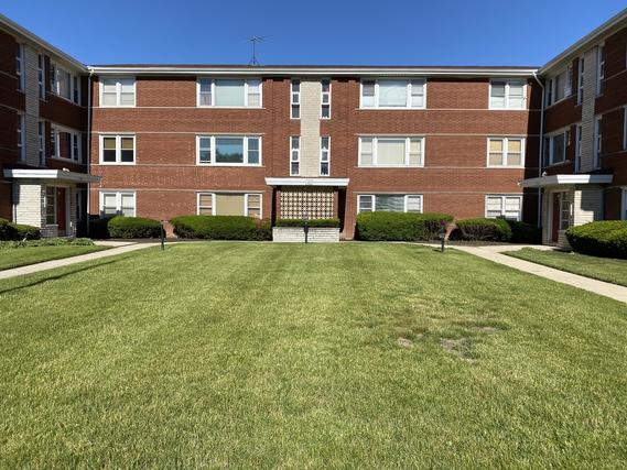 7938 S Pulaski Rd. #1N, Chicago, IL 60652