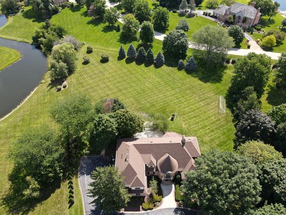 9 Wind Ridge Rd., South Barrington, IL 60010