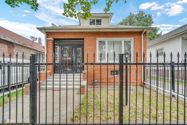 8425 S Essex Ave., Chicago, IL 60617