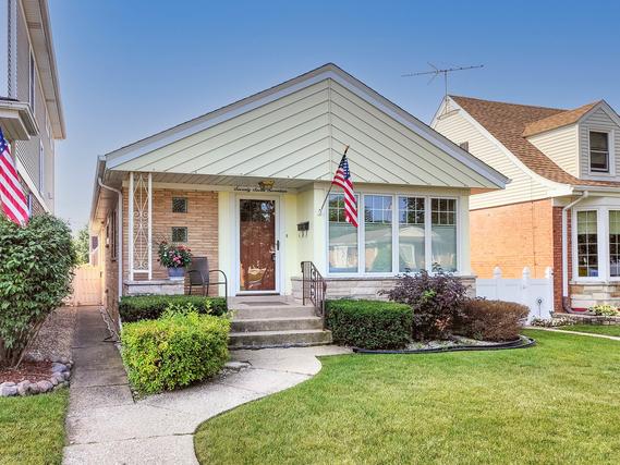 7717 W Hortense Ave., Chicago, IL 60631