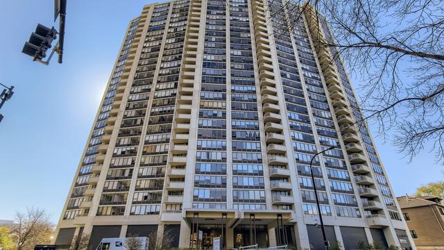 3930 N Pine Grove Ave. #1805, Chicago, IL 60613