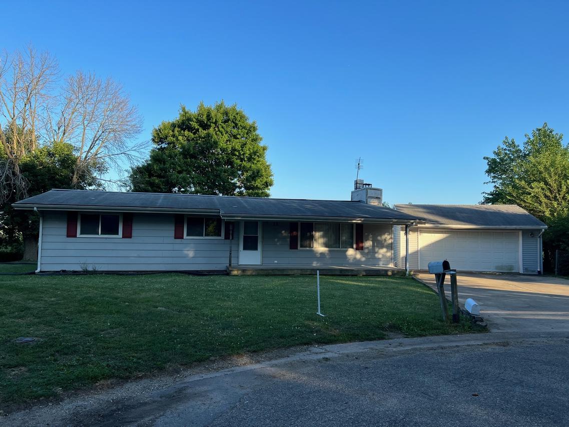 11 Furlane Dr., San Jose, IL 62682