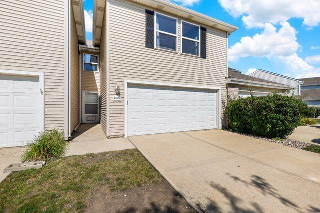 25264 Shannon Dr., Manhattan, IL 60442