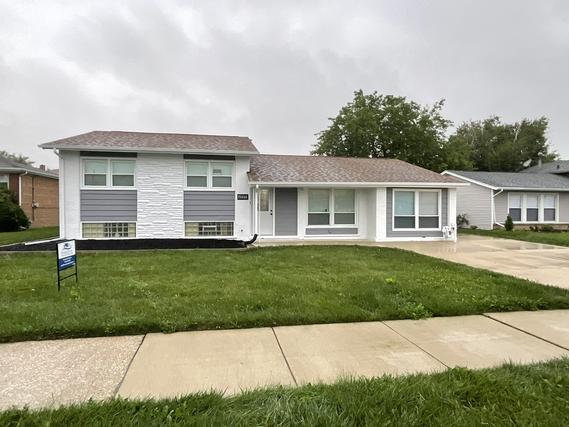 15960 Minerva Ave., South Holland, IL 60473