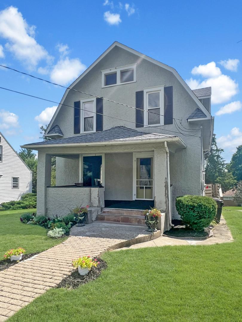 1245 W American St., Freeport, IL 61032