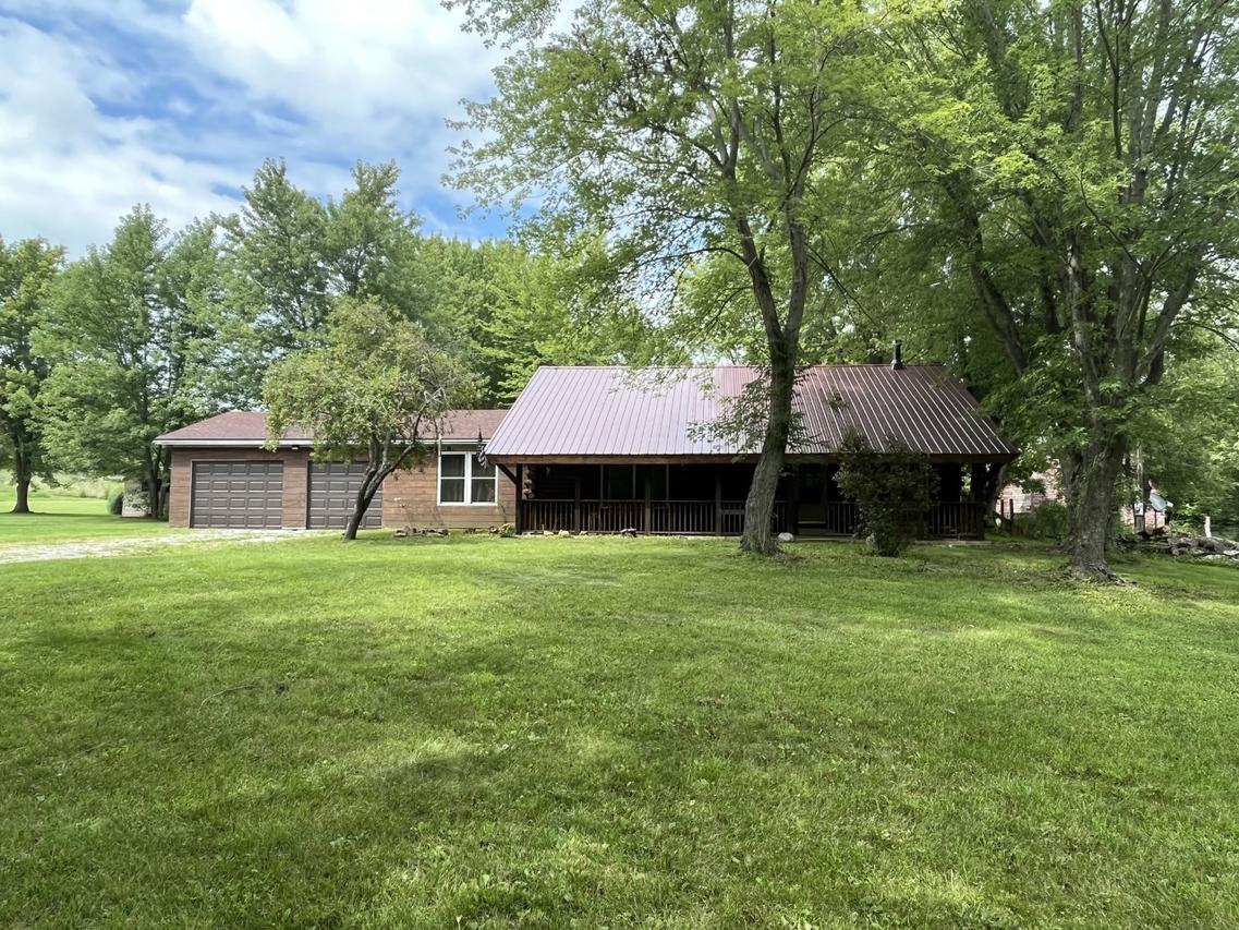 20715 E County Road 1800 N, Oakland, IL 61943