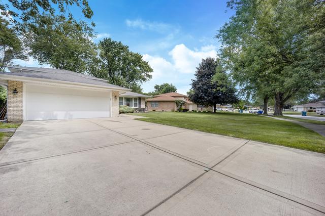 848 E 171st St., South Holland, IL 60473
