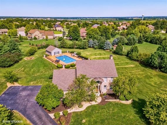 5375 Half Round Rd., Oswego, IL 60543