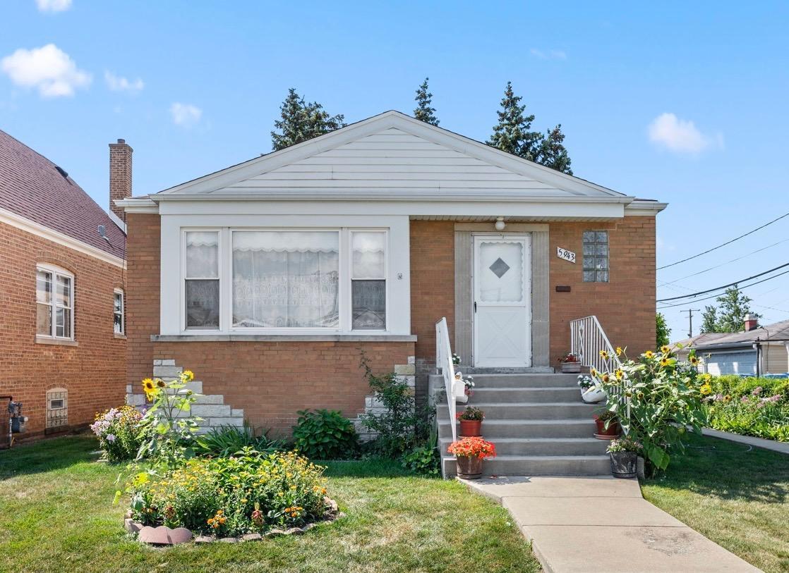 5943 W School St., Chicago, IL 60634