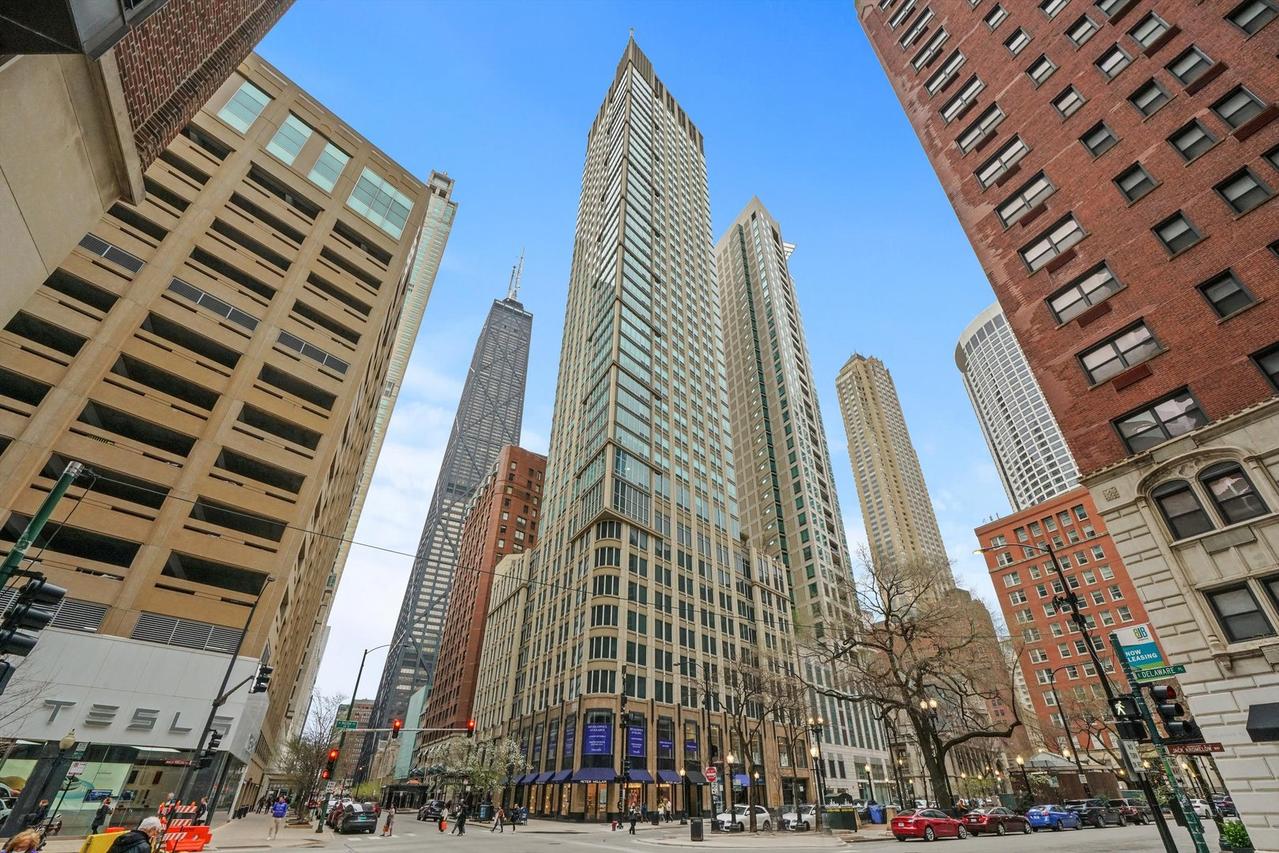 57 E Delaware Pl. #3802, Chicago, IL 60611