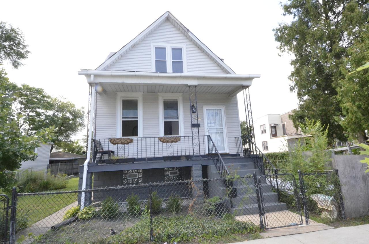 2102 N Parkside Ave., Chicago, IL 60639