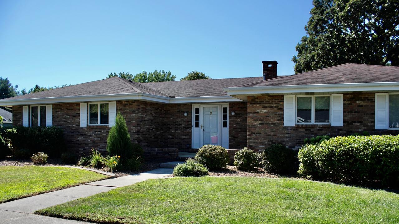 1060 Park Blvd., Morris, IL 60450