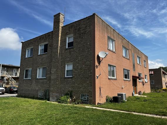 2456 W Berwyn Ave. #1E, Chicago, IL 60625