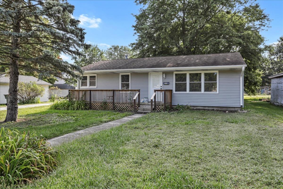 119 S Maple St., Paxton, IL 60957