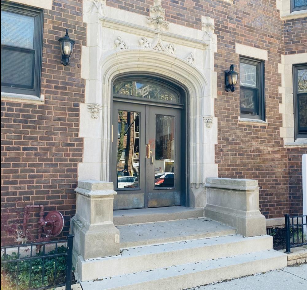 551 W Melrose St. #1E, Chicago, IL 60657