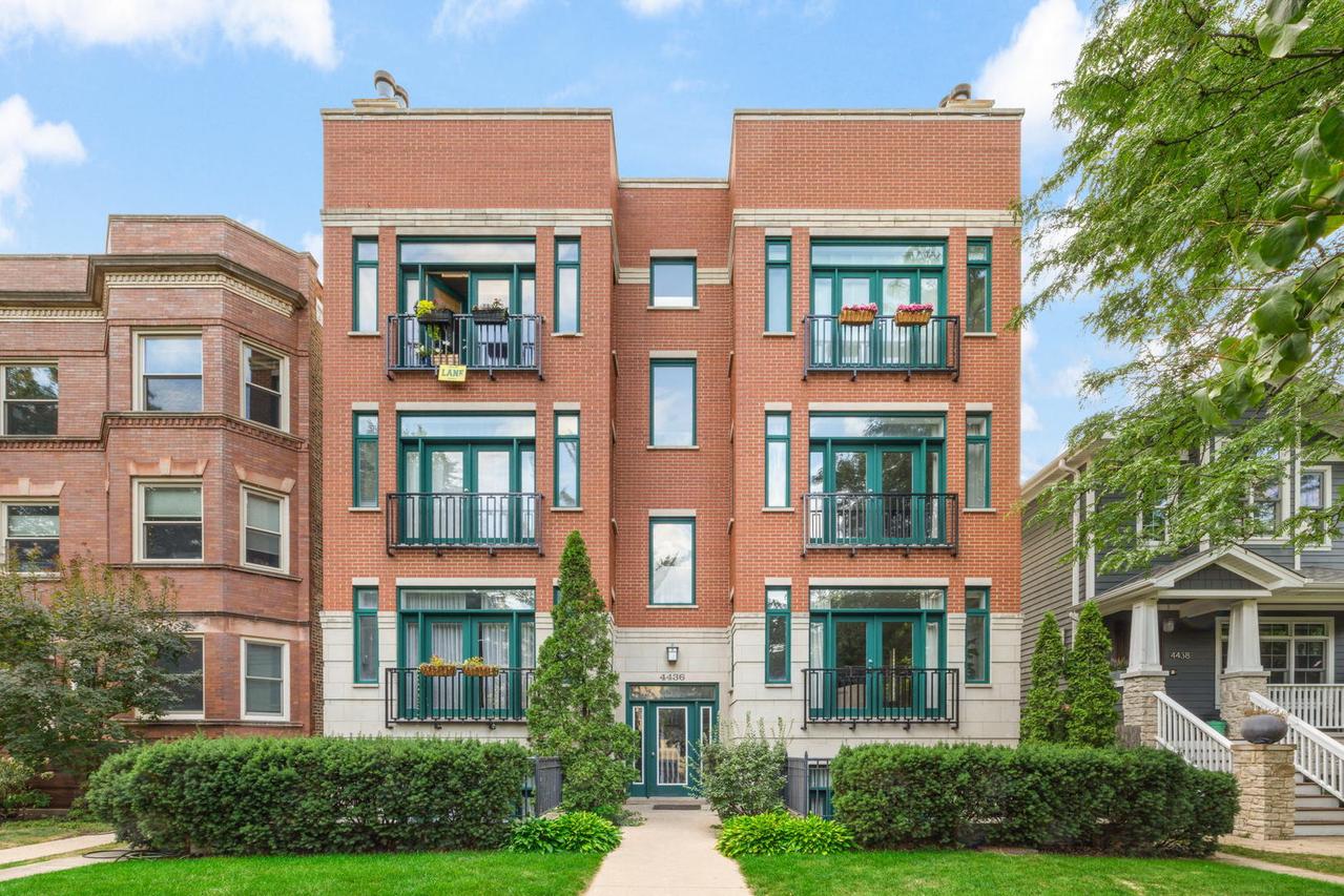 4436 N Winchester Ave. #2S, Chicago, IL 60640