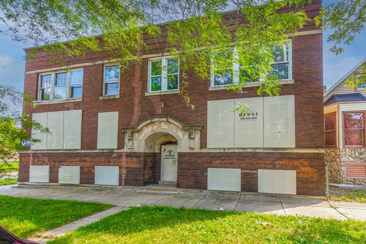 6203 S Hermitage Ave., Chicago, IL 60636