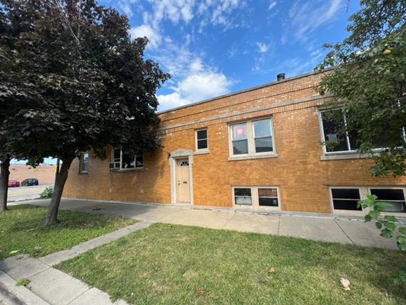 5517 W 31st St., Cicero, IL 60804