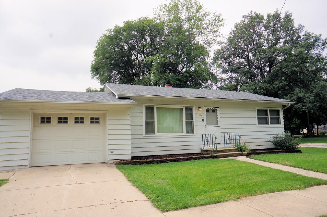 309 W Shannon St., Elburn, IL 60119