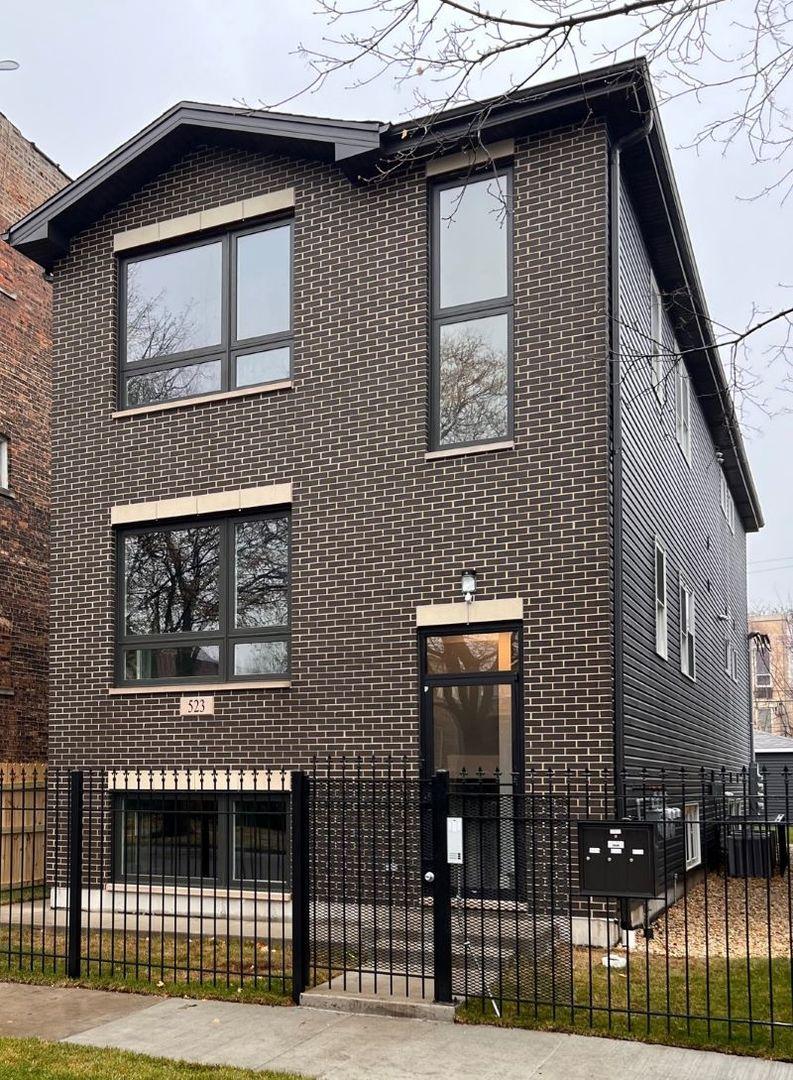 523 N Drake Ave., Chicago, IL 60624