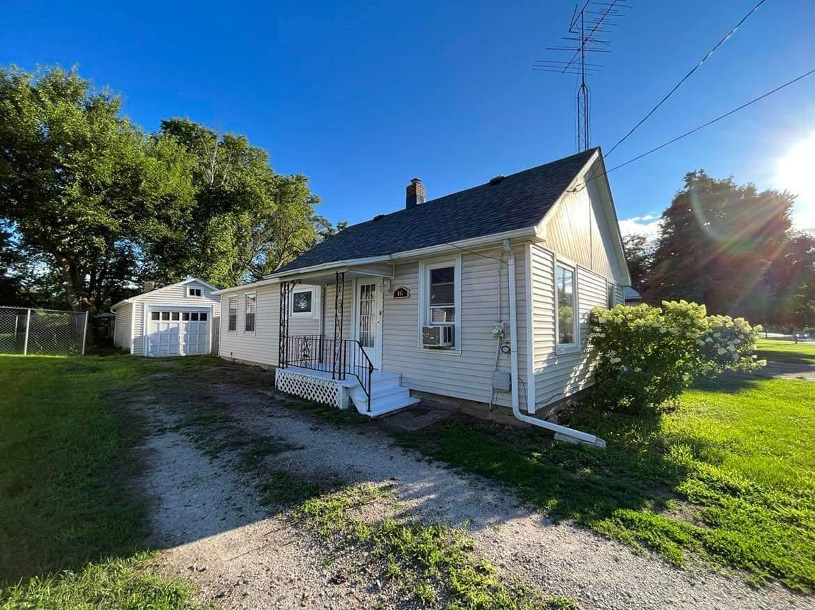 145 W Southmor Rd., Morris, IL 60450