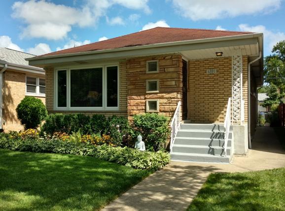 6331 N Lowell Ave., Chicago, IL 60646