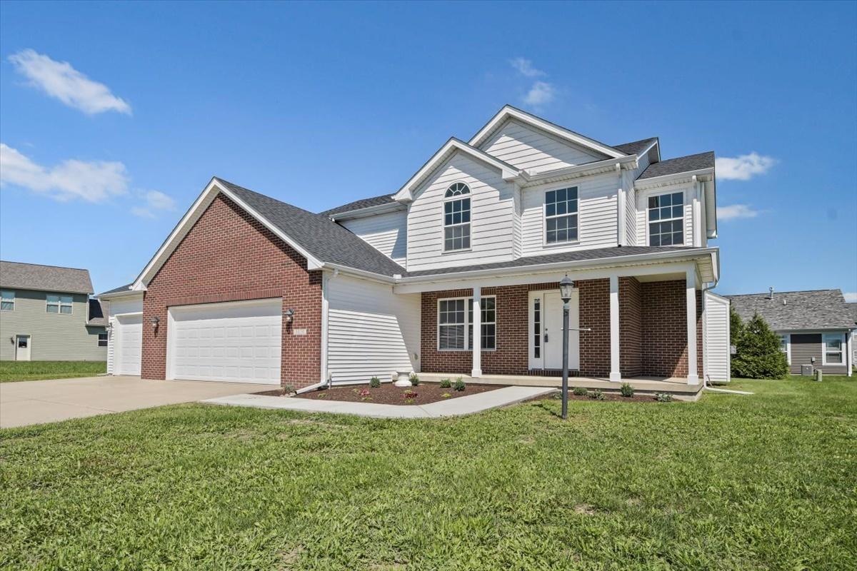 3030 Stone Creek Blvd., Urbana, IL 61802