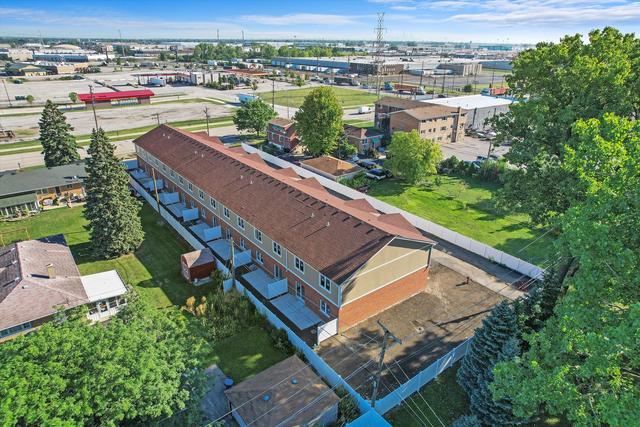 7235 W 71st St. #7235-2, Bridgeview, IL 60455