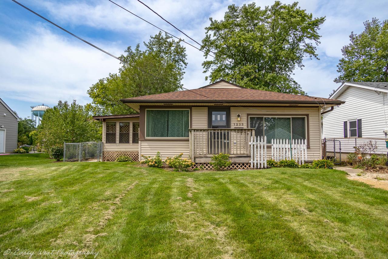 1233 Wild St., Sycamore, IL 60178