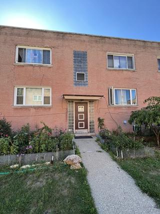 2445 W Balmoral Ave. #2N, Chicago, IL 60625