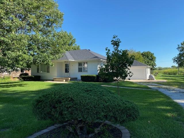 306 W Harrison Ave., Cissna Park, IL 60924