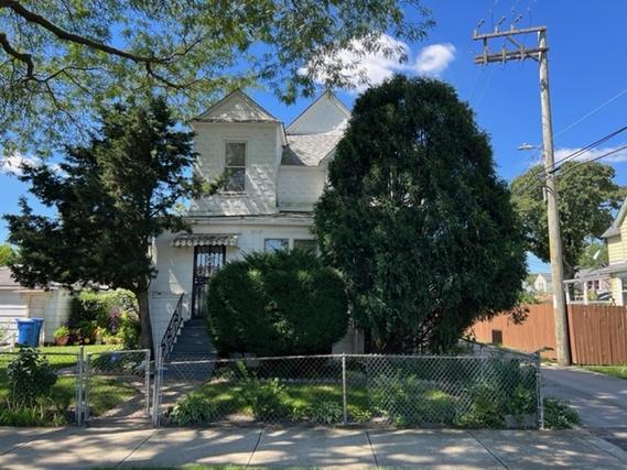 8636 S Lowe Ave., Chicago, IL 60620