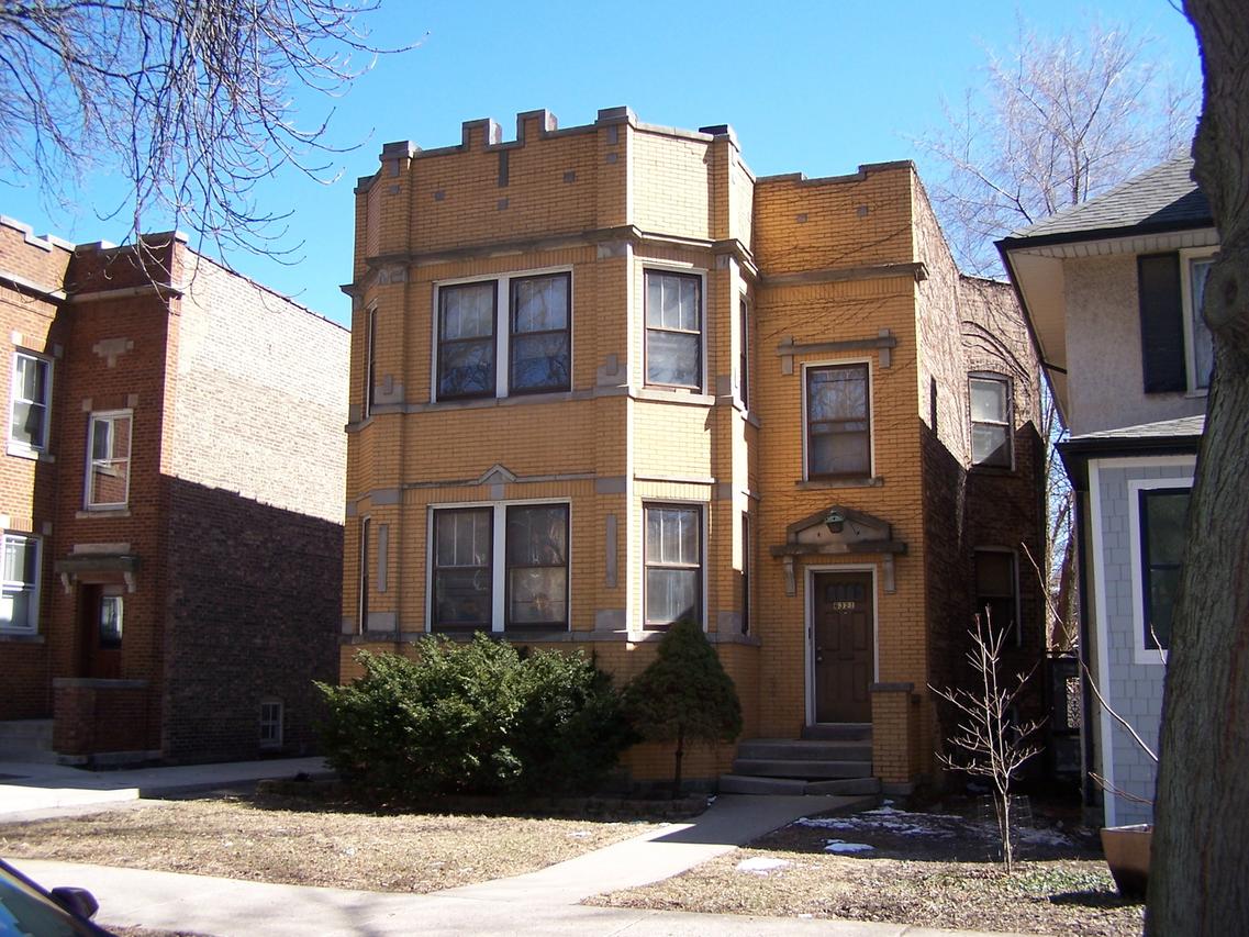 6321 N Hermitage Ave., Chicago, IL 60660