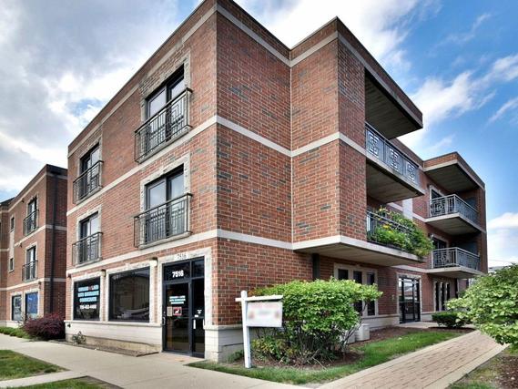 7516 W Diversey Ave. #3S, Elmwood Park, IL 60707