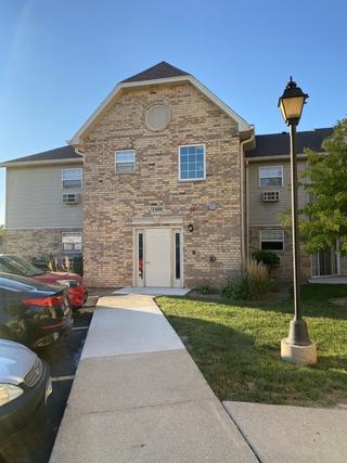 1488 W Sand Bar Ct. #2B, Round Lake Beach, IL 60073