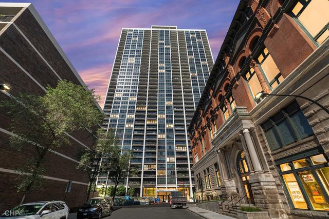 1560 N Sandburg Ter. #3509, Chicago, IL 60610