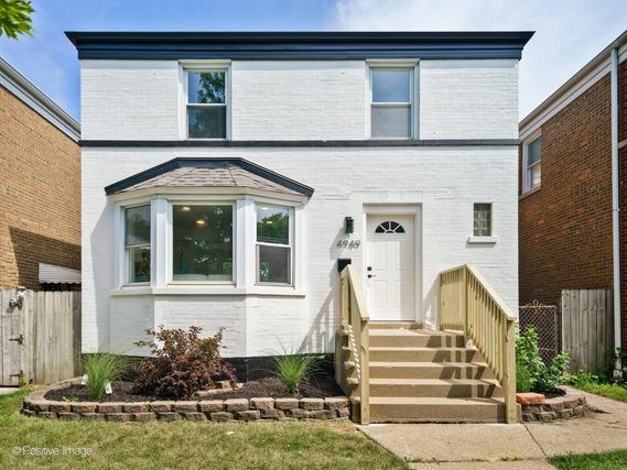 4949 S La Crosse Ave., Chicago, IL 60638
