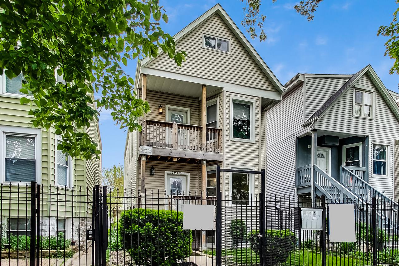 2947 N Avers Ave., Chicago, IL 60618
