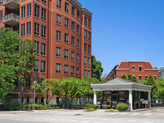 400 N Clinton St. #709, Chicago, IL 60654