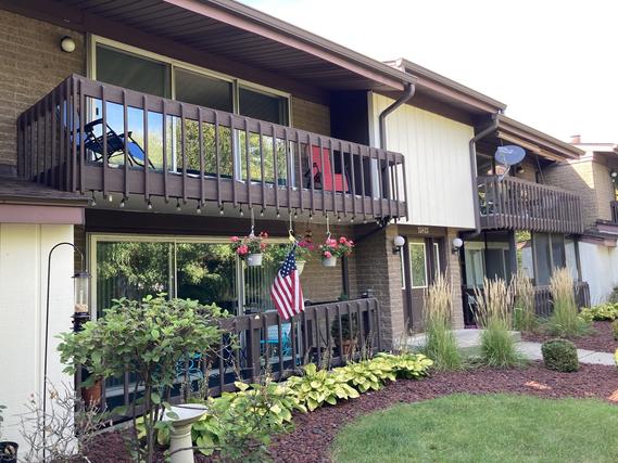 15813 Orlan Brook Dr. #48, Orland Park, IL 60462