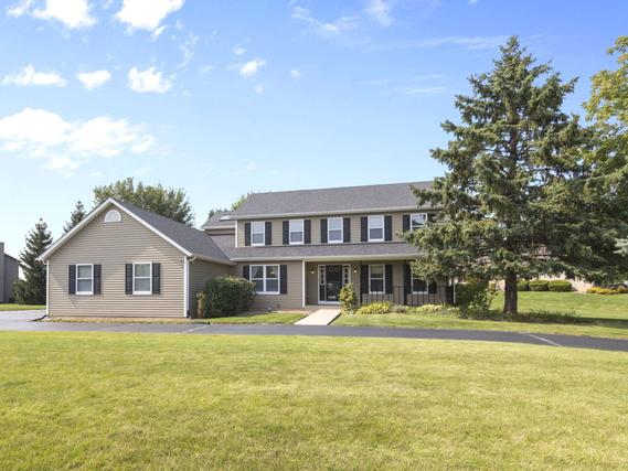 39W450 Abilene Tr., Elgin, IL 60124