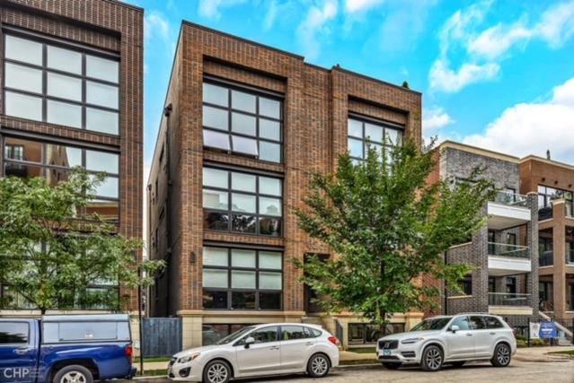 826 N Marshfield Ave. #1N, Chicago, IL 60622