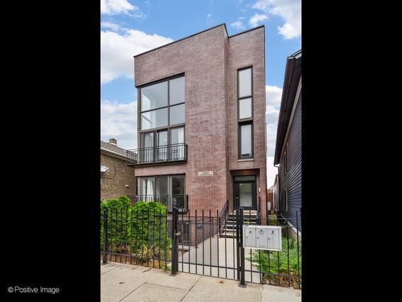 1233 N Bosworth Ave. #1, Chicago, IL 60642