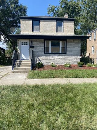 12326 S Sangamon St., Calumet Park, IL 60827